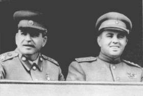 Энвер Ходжа и И.В. Сталин. Июль 1947 года.