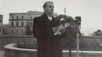Выступление Энвера Ходжа на траурном митинге в Тиране 8 марта 1953 года в связи с кончиной И.В. Сталина.